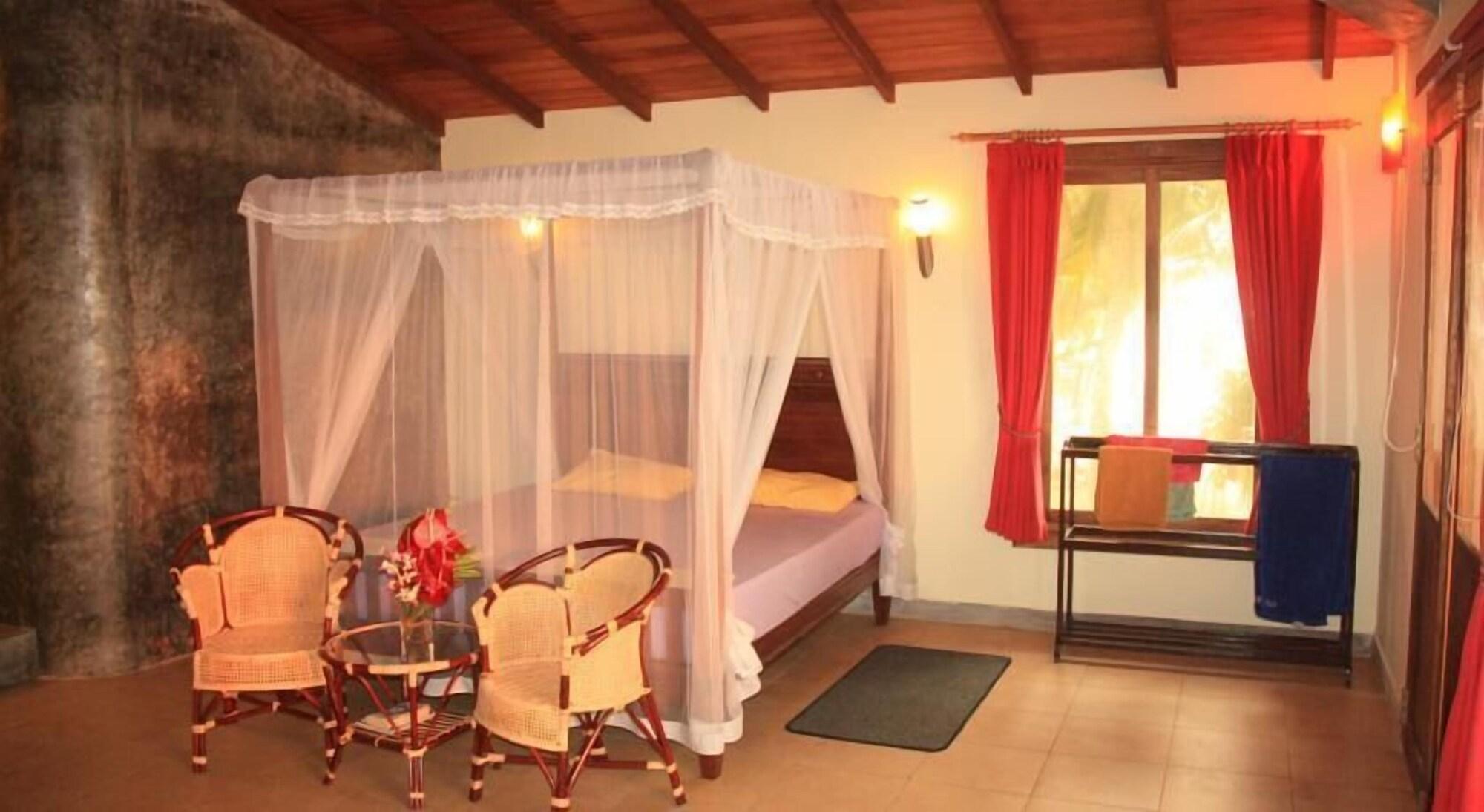 Time N Tide Beach Resort Hikkaduwa Extérieur photo